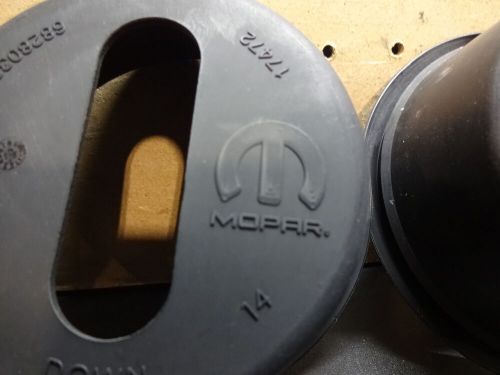 2016 Dodge Ram 1500 Rear Under Rail Bedliner Kit OEM, US $58.47, image 2