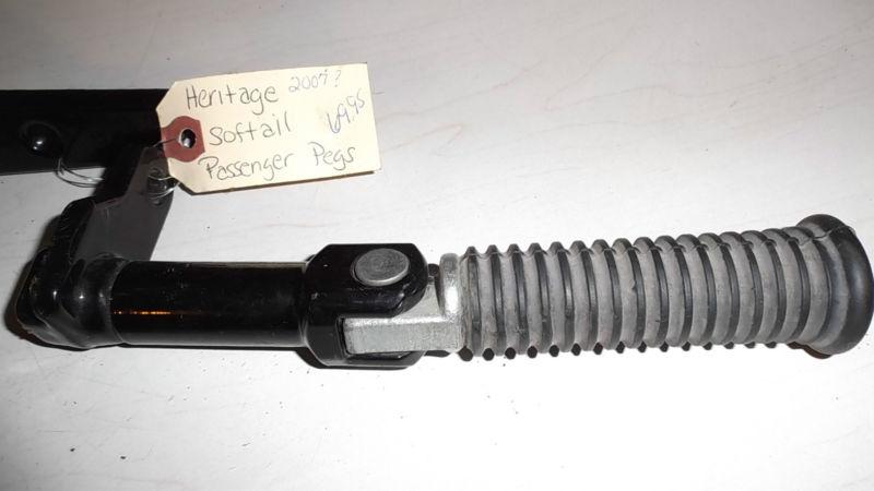 Heritage Softail Passenger Pegs (C4), US $69.95, image 2