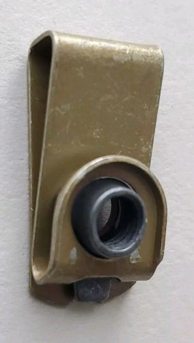 Rc500-8-3 fastener clip assembly