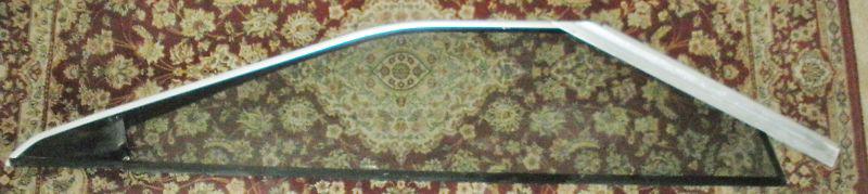 Bayliner drivers front side glass with vent & frame