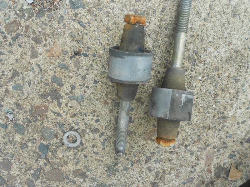 60 hp mariner 1992 mid section lower schock absorbers