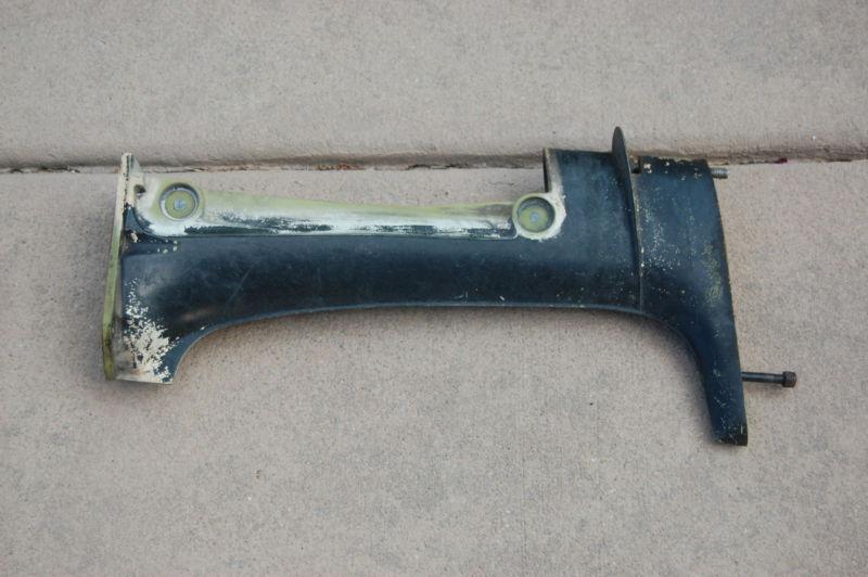 1961 mercury kiekhaefer 6 hp outboard exaust housing drive shaft cowling cover