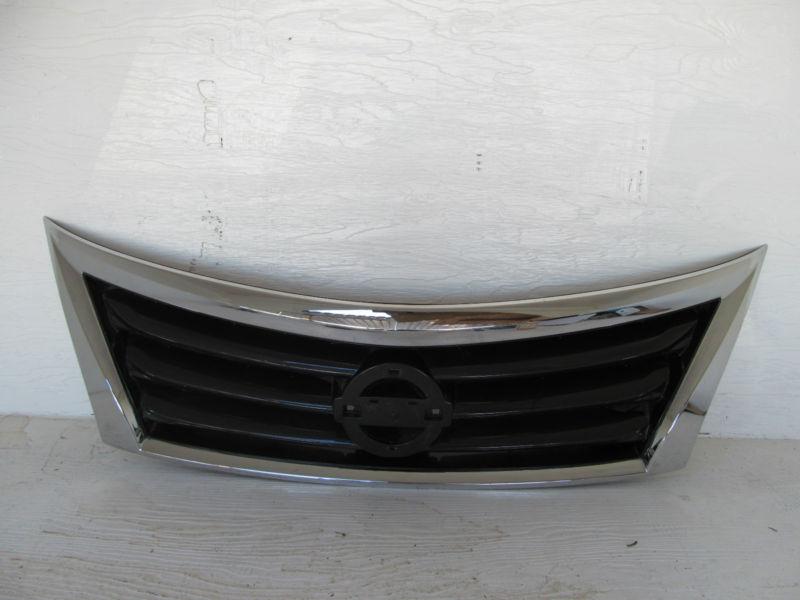 Nissana altima  grille 2013