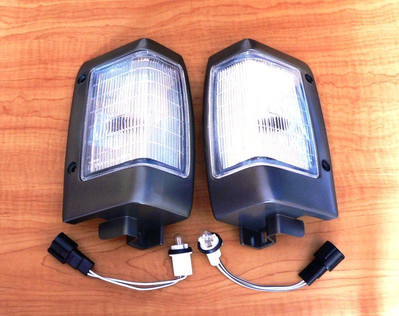 Nissan pickup truck d21 1992-1997 side markers rh & lh pair
