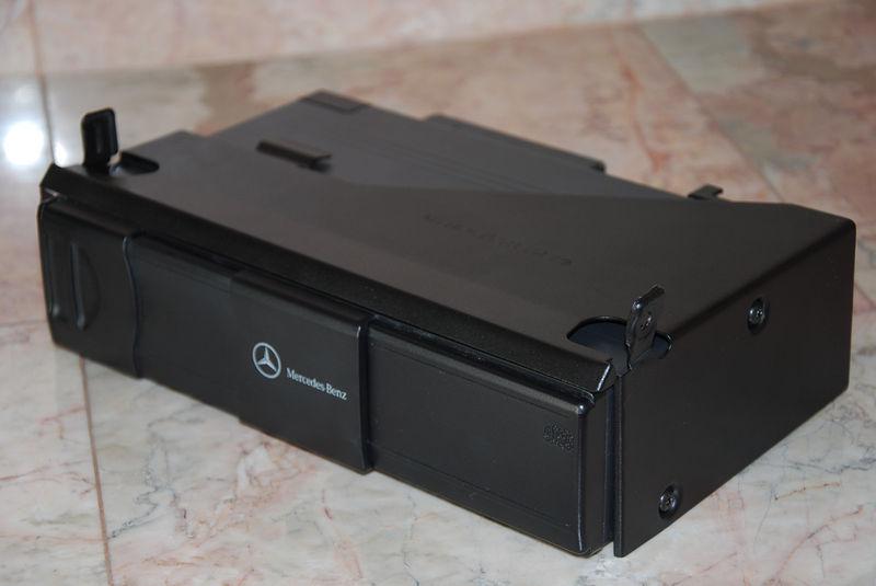 Mercedes clk class 6 disc cd changer mc3010 made in japan. not working. 