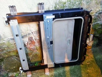 03 04 infi g35 sedan 4d sunroof moonroof assembly with motor oem