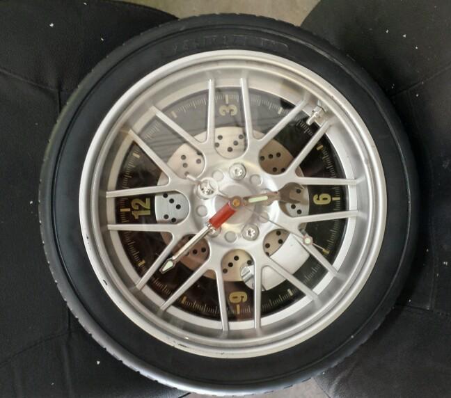 Tire and rim  automotive clock 