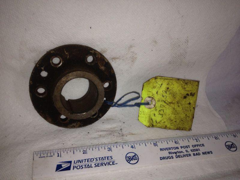 Studebaker pulley hub, 527252, for v8.    item:  2965