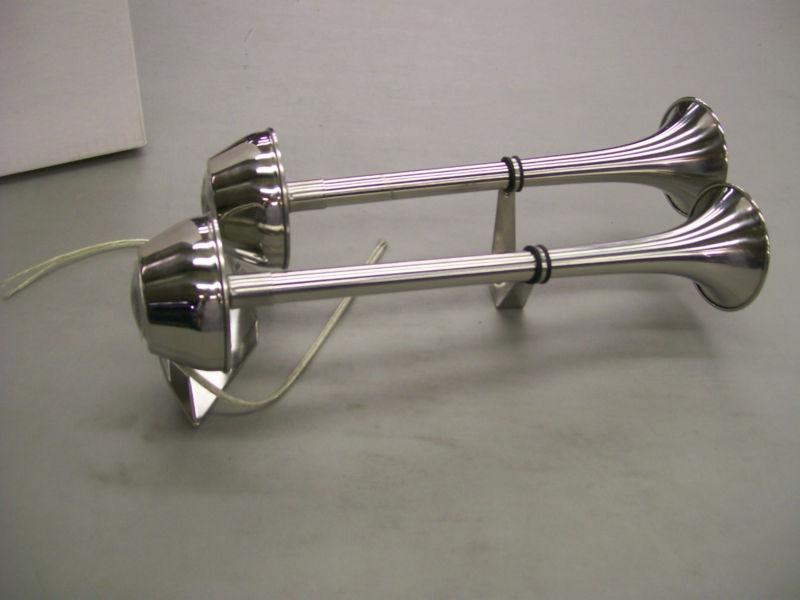 Fiamm ss dual trumpet horns