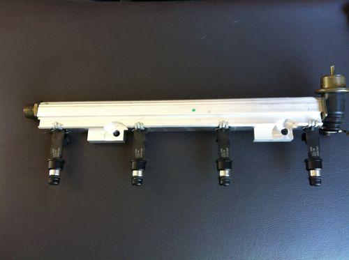 Gm/chevy 2.4l/quad 4 engine fuel rail w/injectors (17200906) 2000 (hhh-4) #16442
