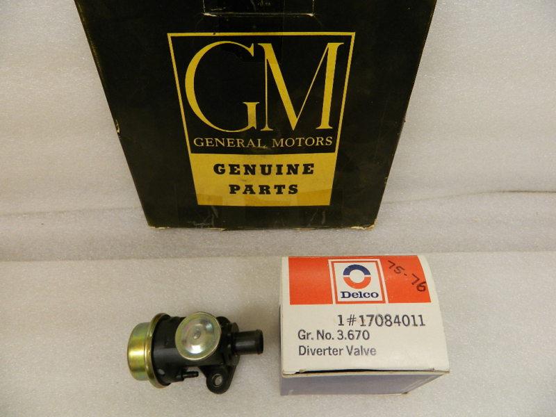 Sell NOS GM Delco Diverter valve 1976 Corvette Smog System in Shingle