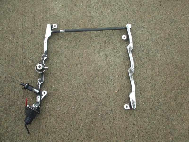 02 03 04 05 crown victoria grand marquis 4.6 fuel rail psi regulator 3w7z9f792cd