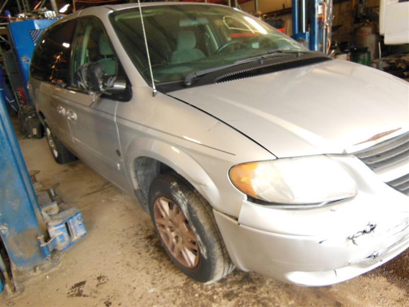 01 02 03 04 05 06 07 caravan r. headlight