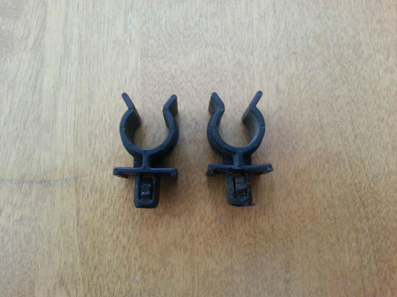 Geo tracker suzuki sidekick jack handle clips (2)