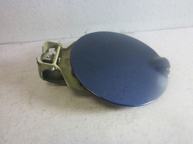 1999-2006 dodge stratus fuel gas tank door oem *p45