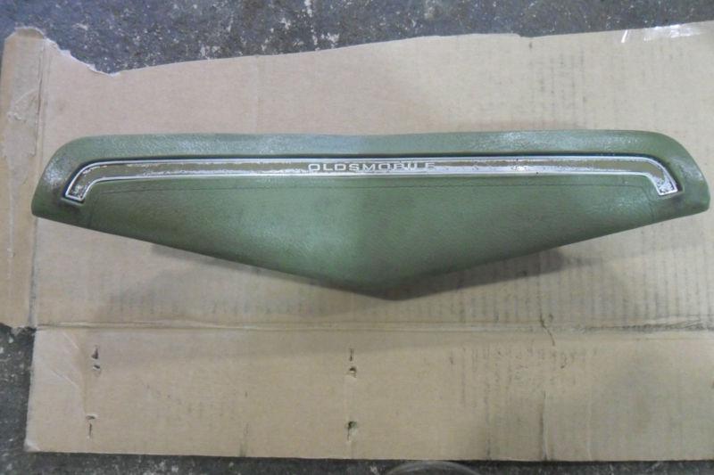 Purchase 1969 Oldsmobile Olds Cutlass Steering Wheel center/Horn/Button