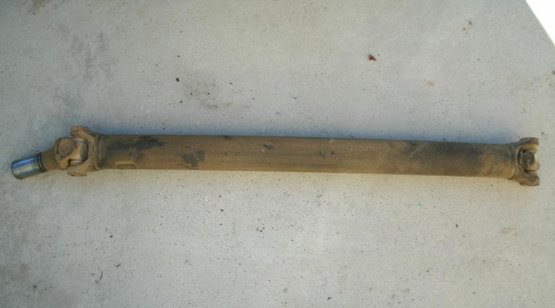 93-96 jeep grand cherokee laredo 4x4 4.0l 6cyl rear drive shaft driveshaft