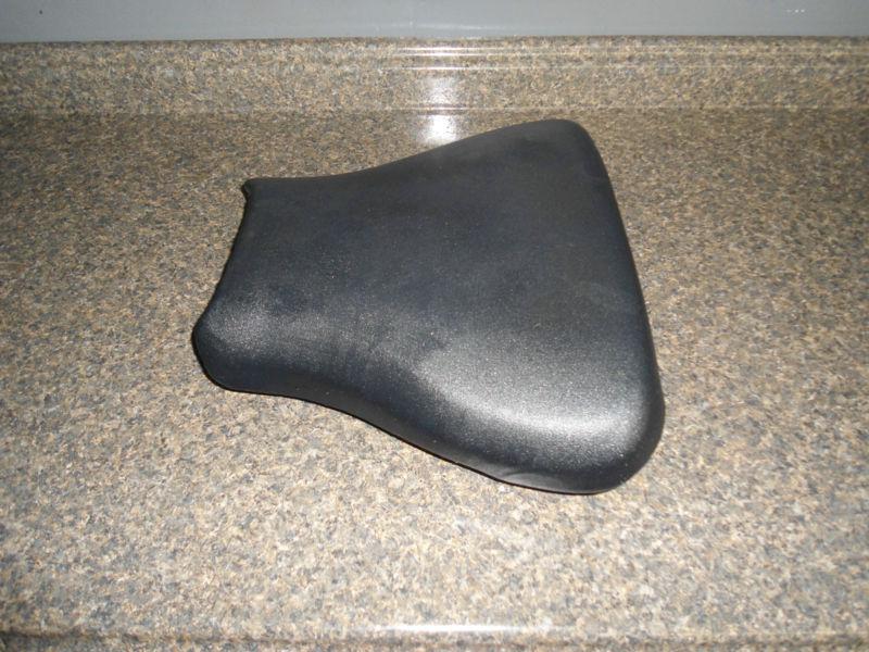 96 97 98 99 suzuki gsxr 600 gsxr 750 front seat drivers riders seat nice