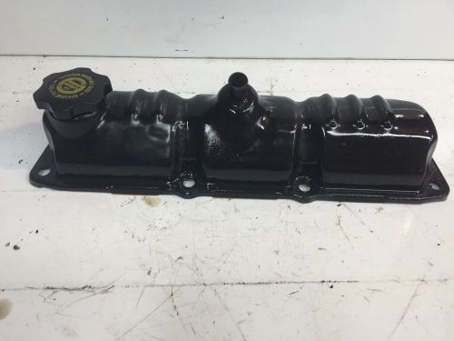 2001-2007 caravan 3.3l valve cover front (left)
