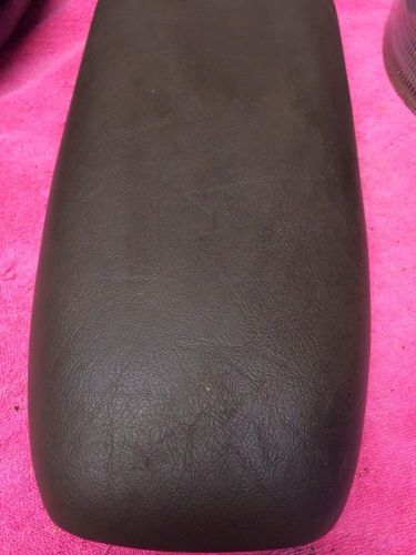 01-06 sebring stratus center console lid arm rest armrest oem