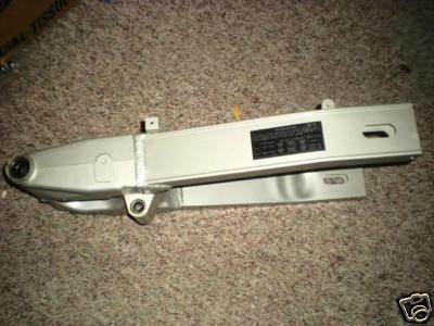 NOS OEM Kawasaki 1993-94 ZX600 Ninja Swing Arm 99996-1183, US $124.99, image 2
