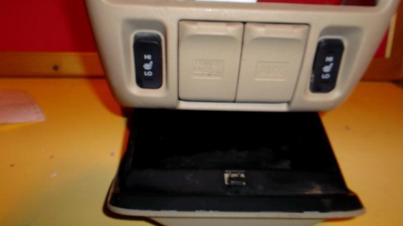 05 06 07 08 09 10 HONDA ODYSSEY ASH TRAY FRONT TAN, US $55.00, image 3
