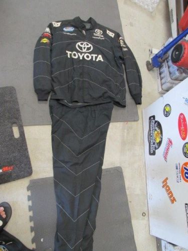 Nascar race used toyota crew fire suit sfi 3-2a/5 oakley 2 pc (#6)