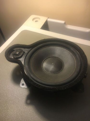 Volvo s60r/v70r rear passenger door speaker