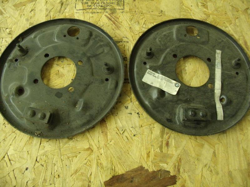 Lot of (2) new original bmw teile rear brakes backing plates new !!!!!