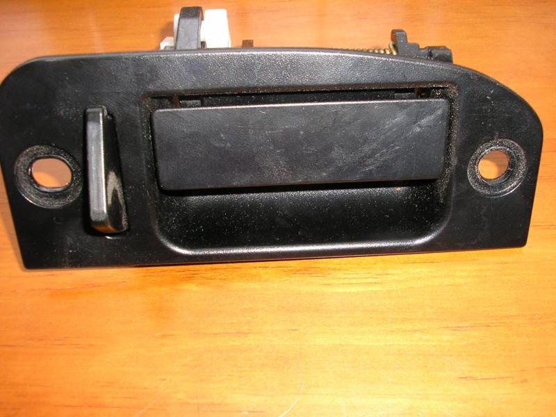 03 honda element rear exterior door handle right passenger side with hardware