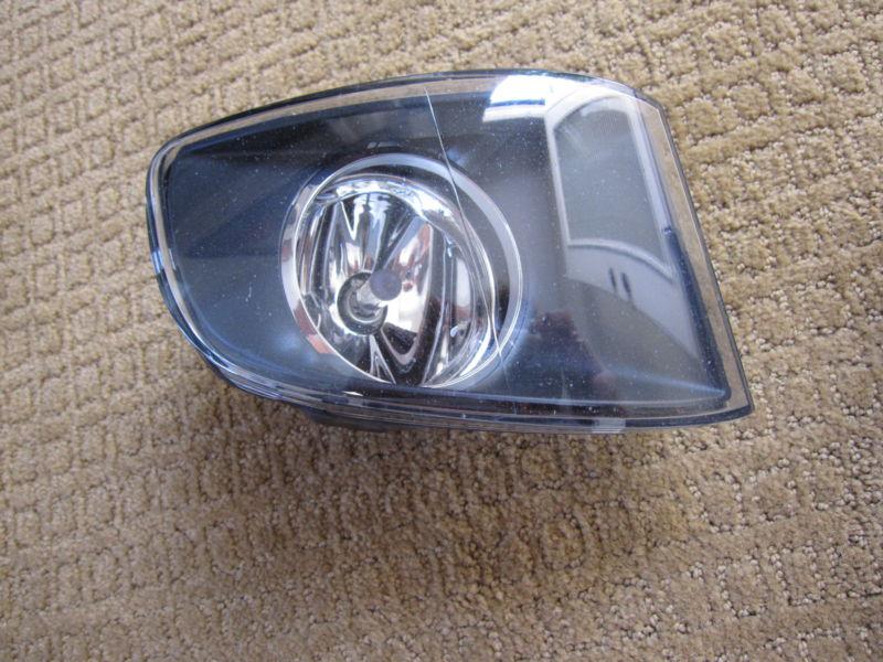 Bmw e92 e93 oem fog light - right side - passenger side - 63176937466 - foglight