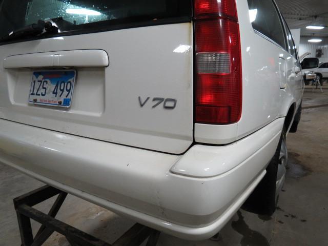 1998 volvo v70 tail lamp light upper right