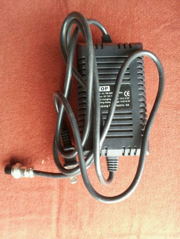 Chinese atv battery charger 3 prong 12 volt