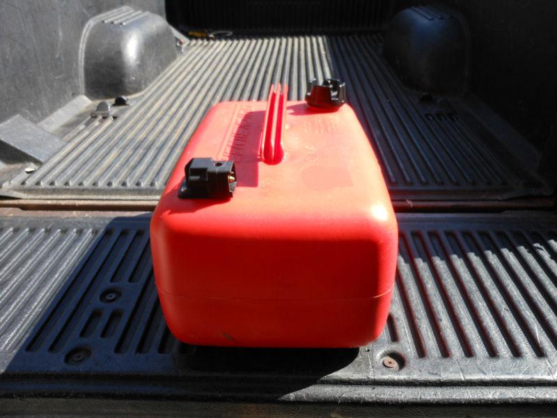 Buy MERCURY QUICKSILVER 6.6 GAL MARINE BOAT FUEL / GAS TANK W/ GAUGE in