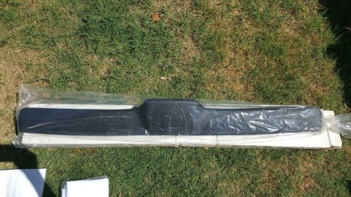 71-73 mustang black dash pad