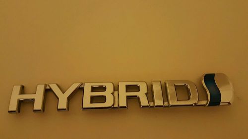 Toyota hybrid emblem oem chrome prius rh fender  6&#034; r590 75374-47050