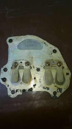 Evinrude 9.9 leaf plate and valve assembly 318921