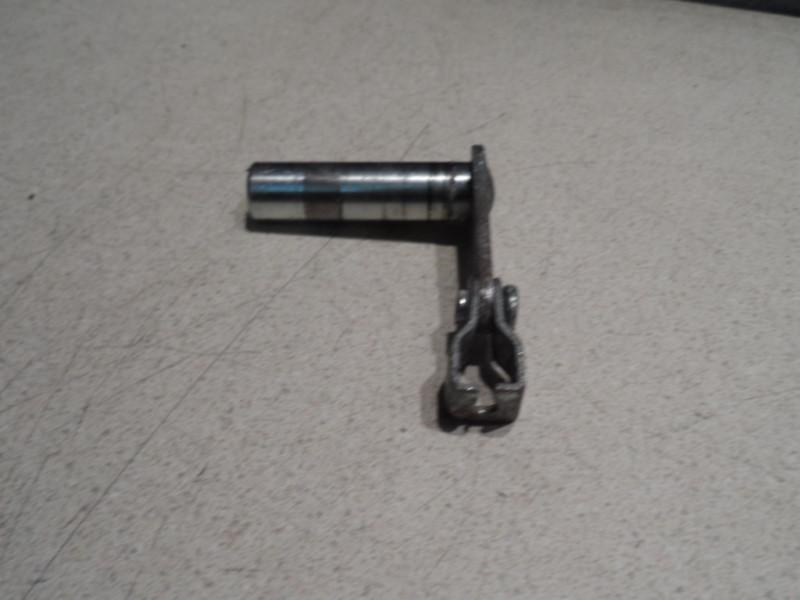 2001 suzuki rm250 clutch actuator  (b) 01 rm 250