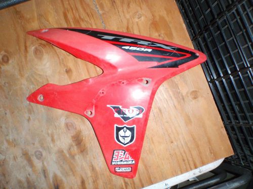 #108 04 05-2014  2004 honda trx450r trx 450r right front fender shroud