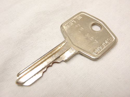 Fs 887 key mgb mg midget austin-healey sprite austin-healey 3000 triumph tr mga