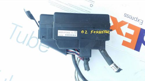 99 00 01 02 subaru forester under hood main  fuse / relay box