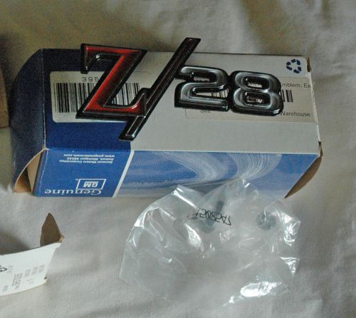 1969 camaro z/28 fender emblems gm  3949681-2