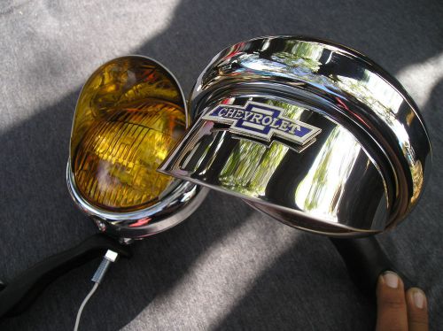 New small 6-volt amber vintage style fog lights with bo-tie on visors !