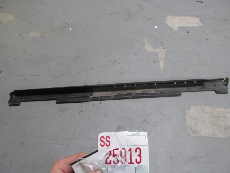 Buy 00 01 02 LINCOLN LS LEFT DRIVER SIDE ROCKER PANEL SUPPORT MOLDING