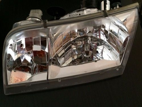 Ford crown victoria 1998-2009 drivers side head light