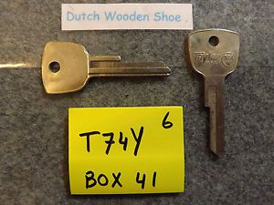 Set of 2  t74y key blanks ta2 toyota fj40 land cruiser 1965-1972