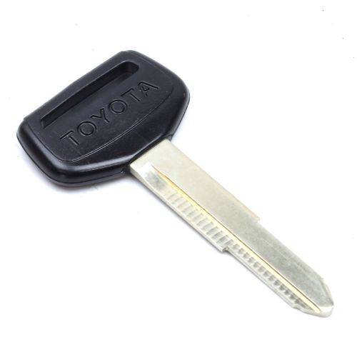 Fj40 , fj45 , fj55 , fj60 , fj62  land cruiser blank key - oem