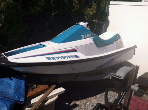 1992 yamaha 750cc wave runner with galvanized trailer