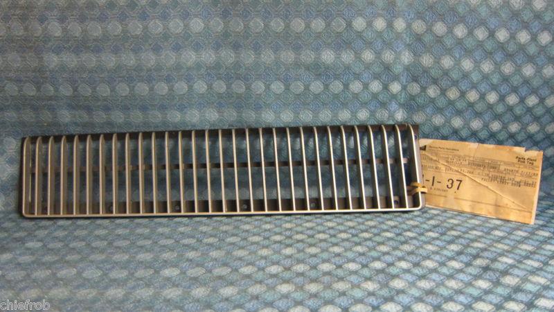 1982 83 oldsmobile firenza nos lh (driver side) grille assembly lower