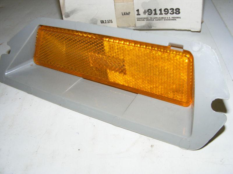 1973 CHEVROLET PASSENGER RH MARKER PARK LAMP NOS NEW OLD STOCK, US $12.49, image 2